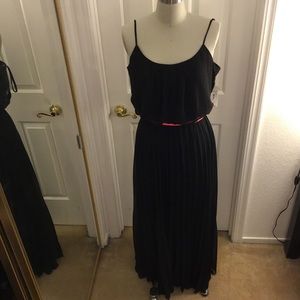 NWT Bisou Bisou JCP Black pleated maxi dress